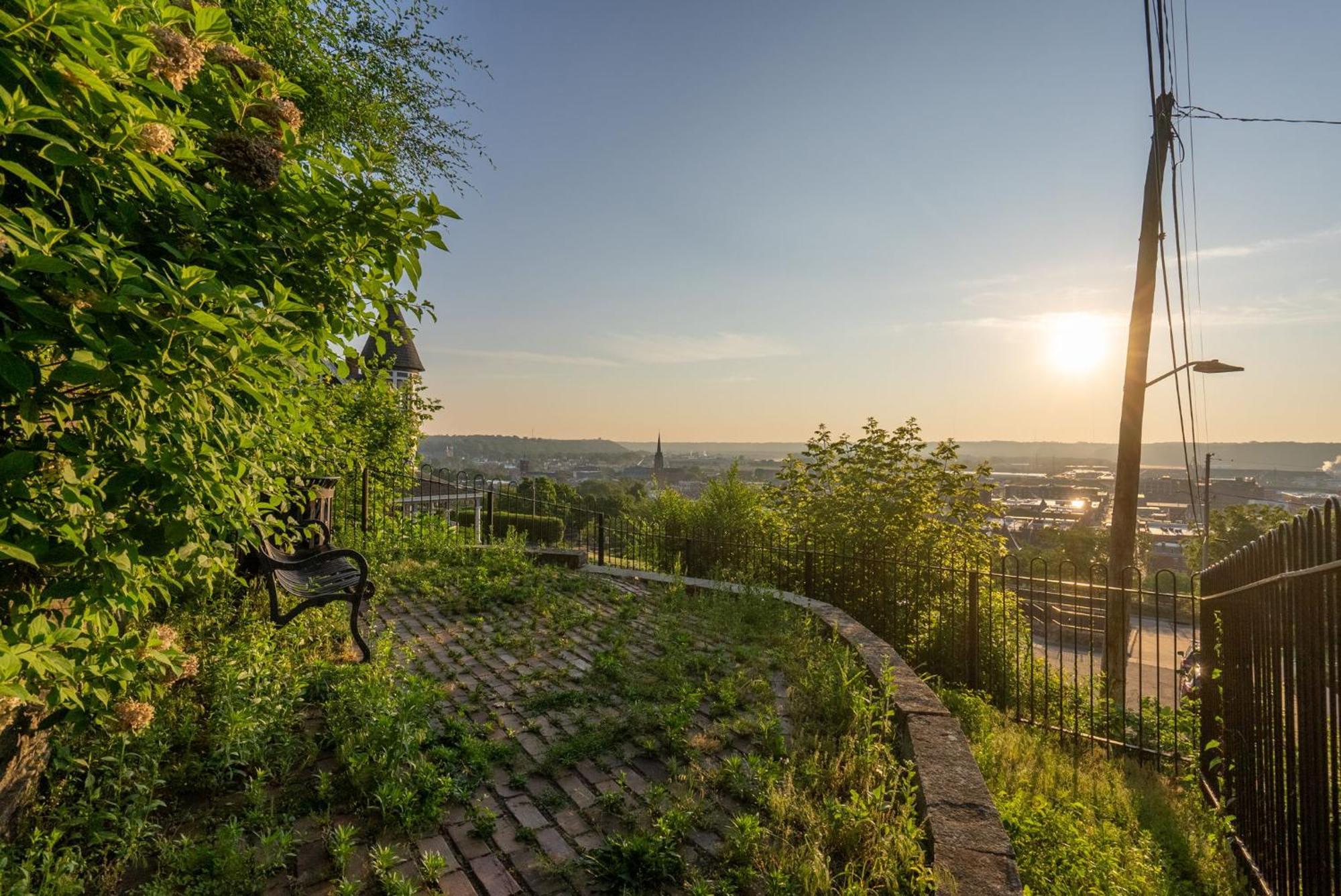Dubuque'S Front Porch, Historic Charmer, Walk Downtown Ngoại thất bức ảnh